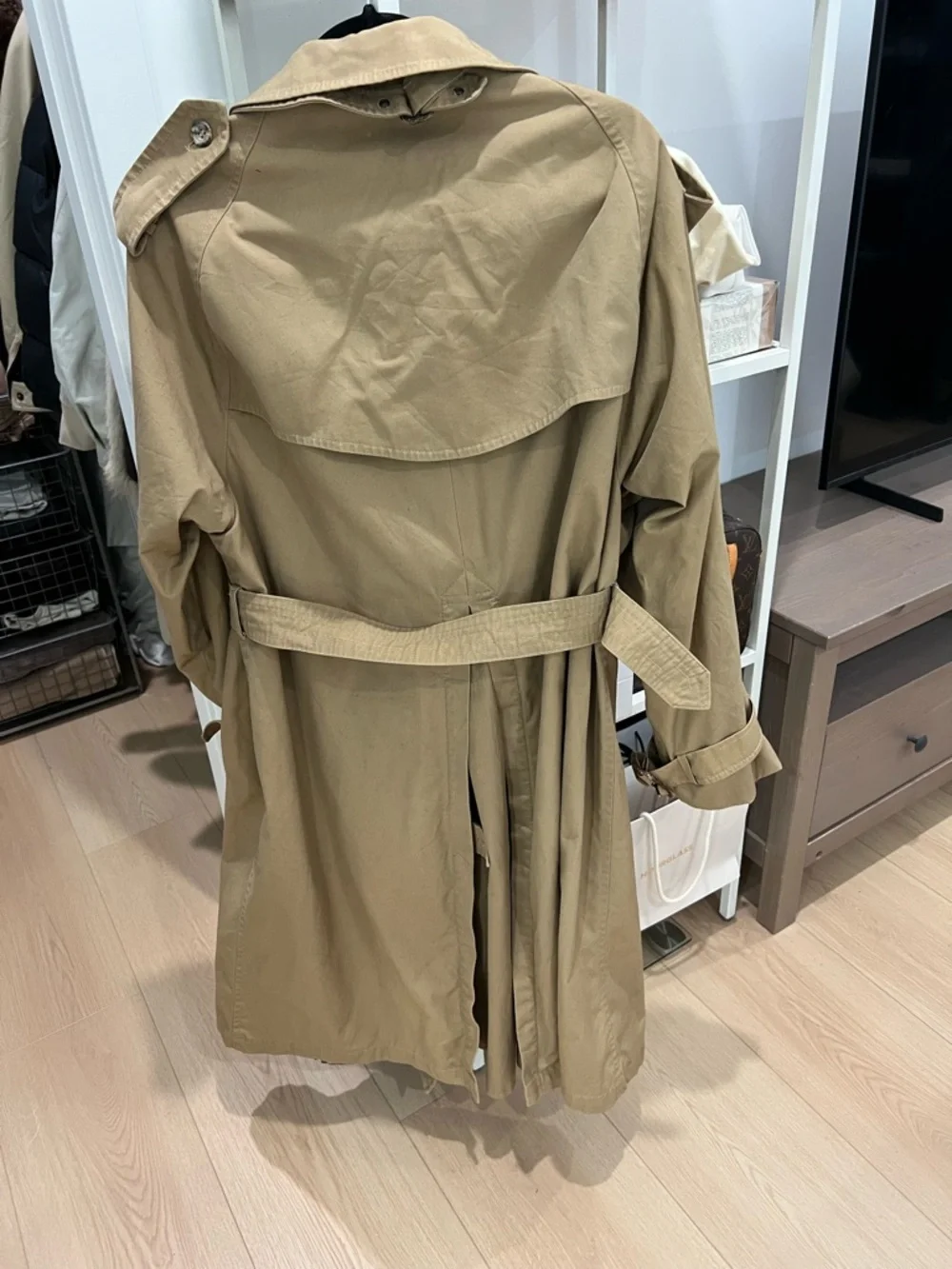 Bradley Jons trench coat - Picture 3 of 8